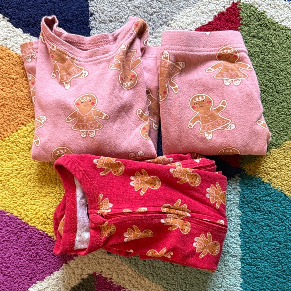 Old Navy Gingerbread Kids Pajama Set - Pink and Red